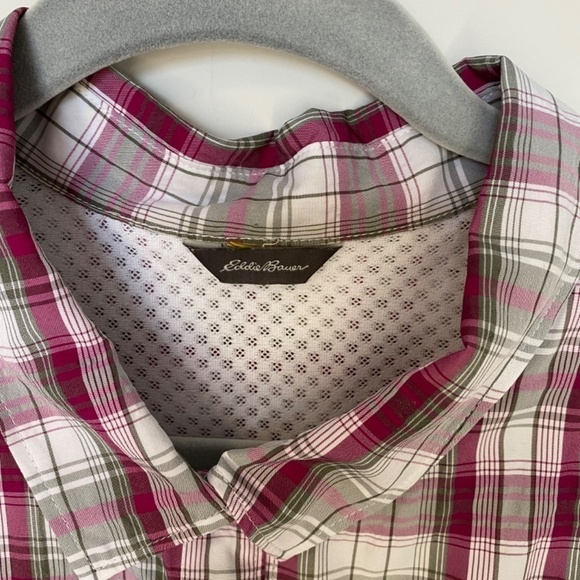 LADIES Eddie Bauer Short Sleeve Button Down Top, Med/Large - Picture 3 of 4